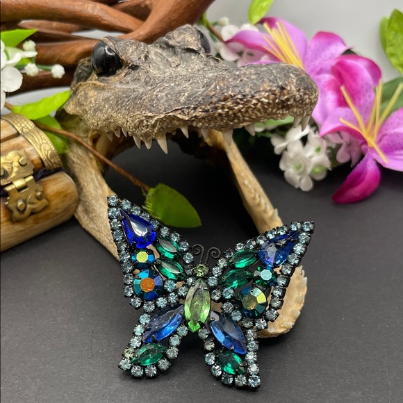 Albert Weiss Jewelry - Weiss butterfly brooch vintage